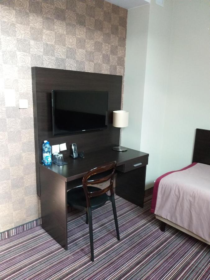 Hotel Weranda Lopuszno Jedle  ภายนอก รูปภาพ