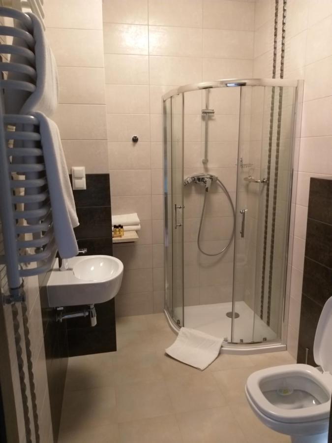 Hotel Weranda Lopuszno Jedle  ภายนอก รูปภาพ