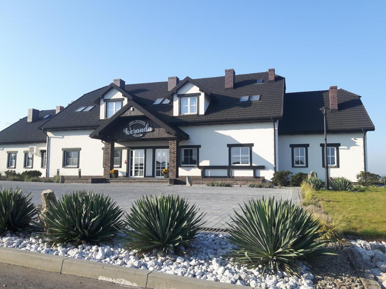 Hotel Weranda Lopuszno Jedle  ภายนอก รูปภาพ