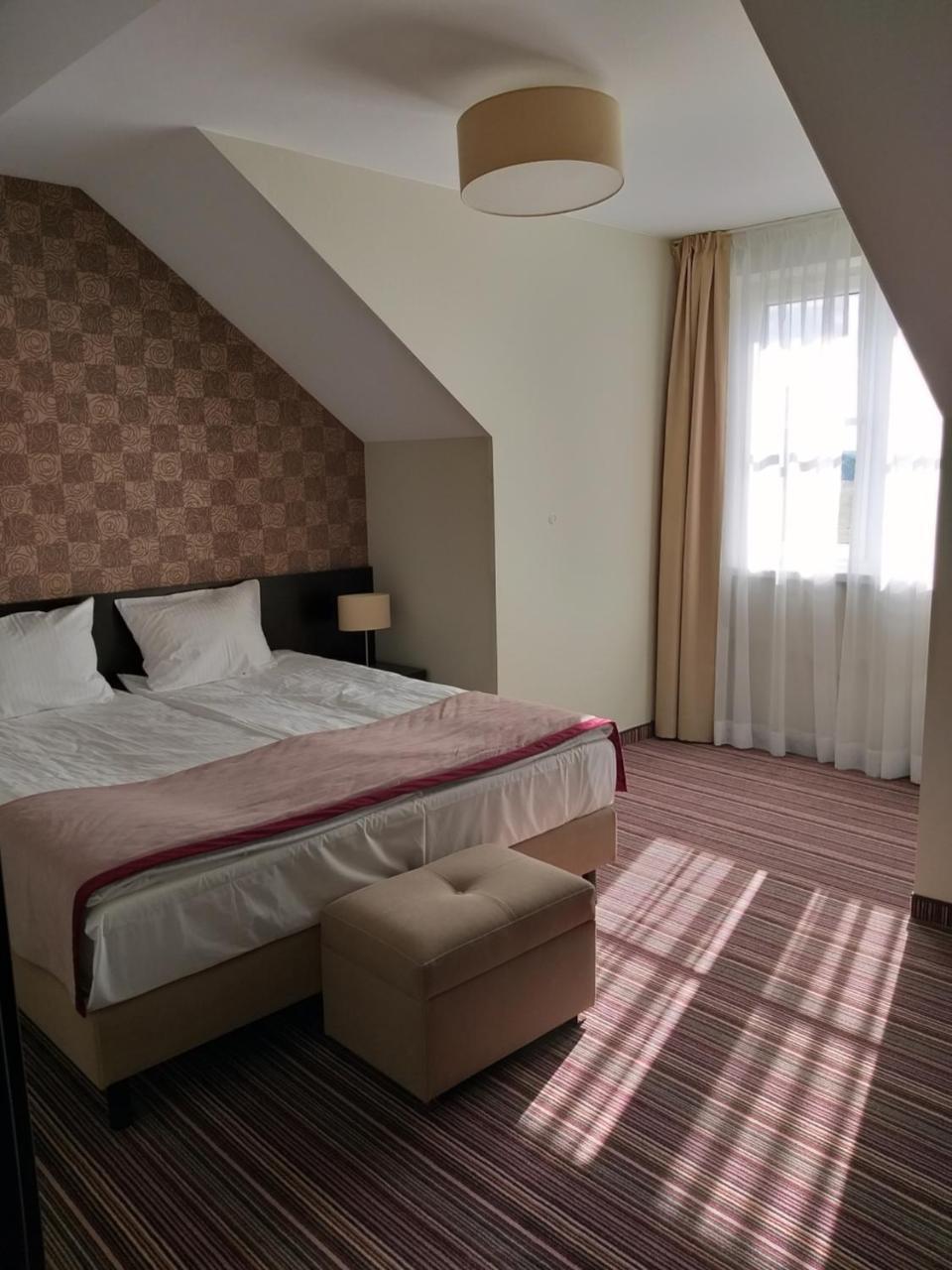 Hotel Weranda Lopuszno Jedle  ภายนอก รูปภาพ