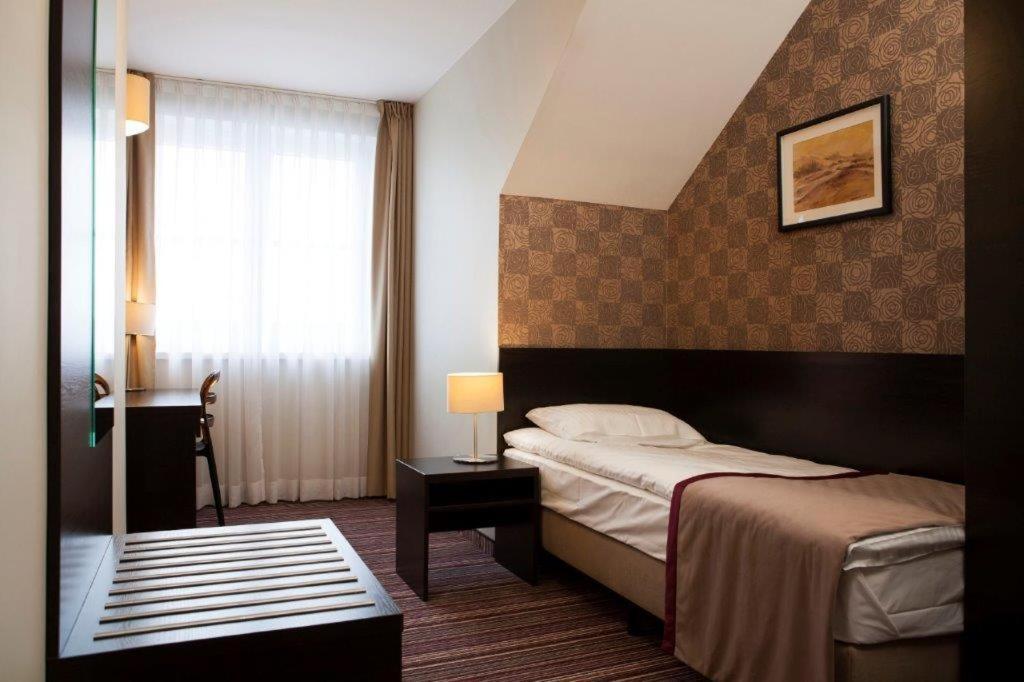 Hotel Weranda Lopuszno Jedle  ภายนอก รูปภาพ